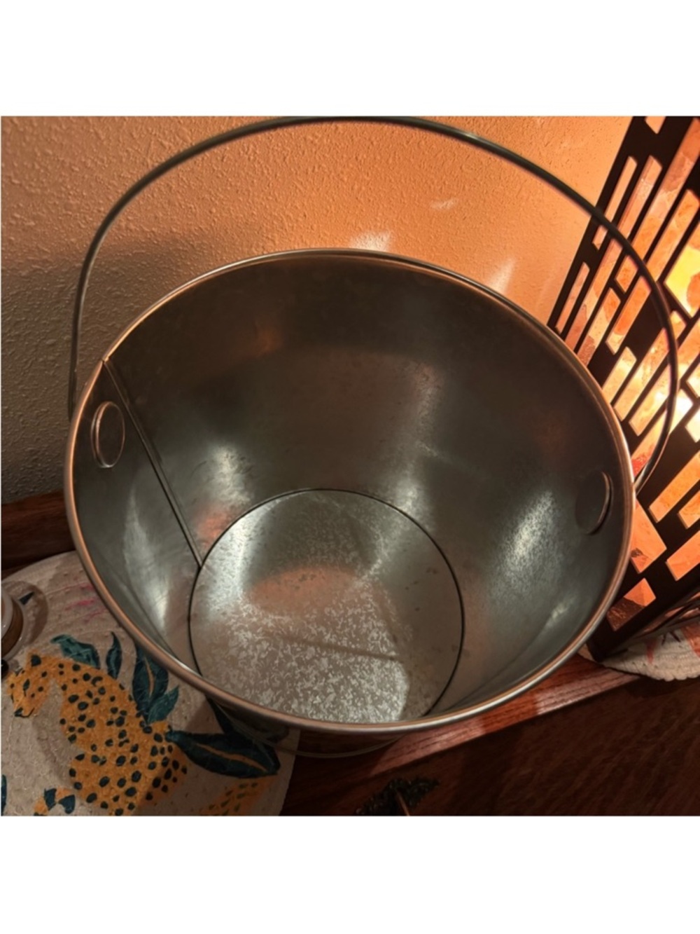 Bundle of 2 Jack Daniel's Tennessee Honey BBQ Metal Buckets with 🐝 Bee - Cream - Picture 3 of 5